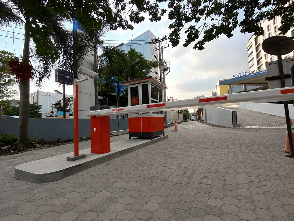 Palang parkir palembang semi manless